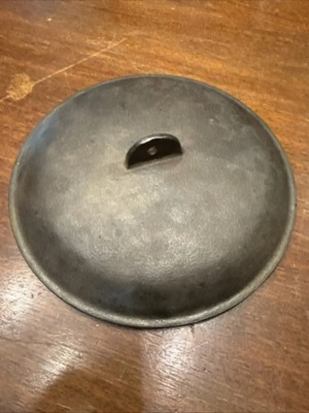 Vintage Cast-Iron Dutch Oven FBP-D 8” Bail Handle